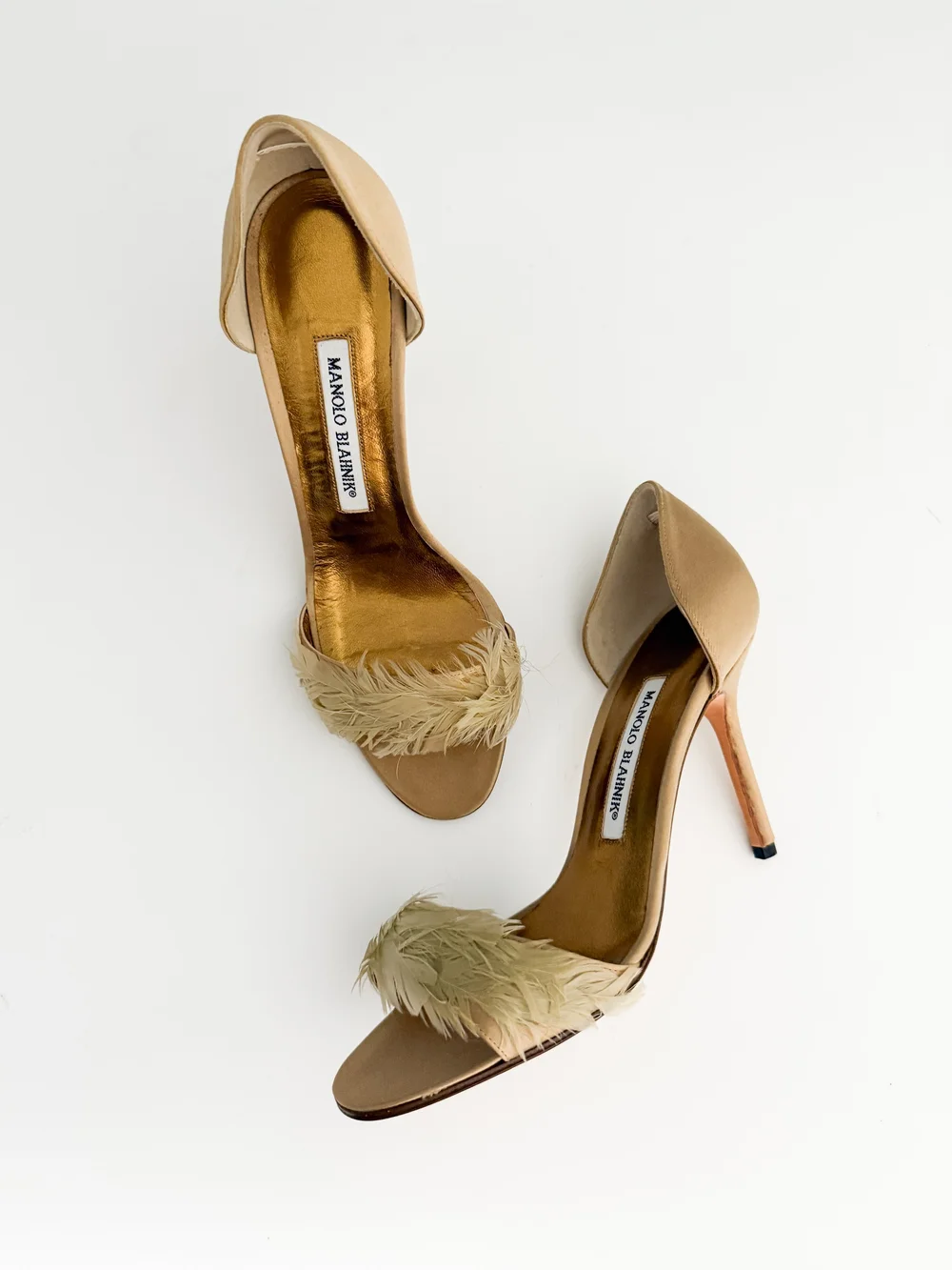 Manolo Blahnik Feather Champagne D'Orsay Heels (US 7.5 / IT 37.5